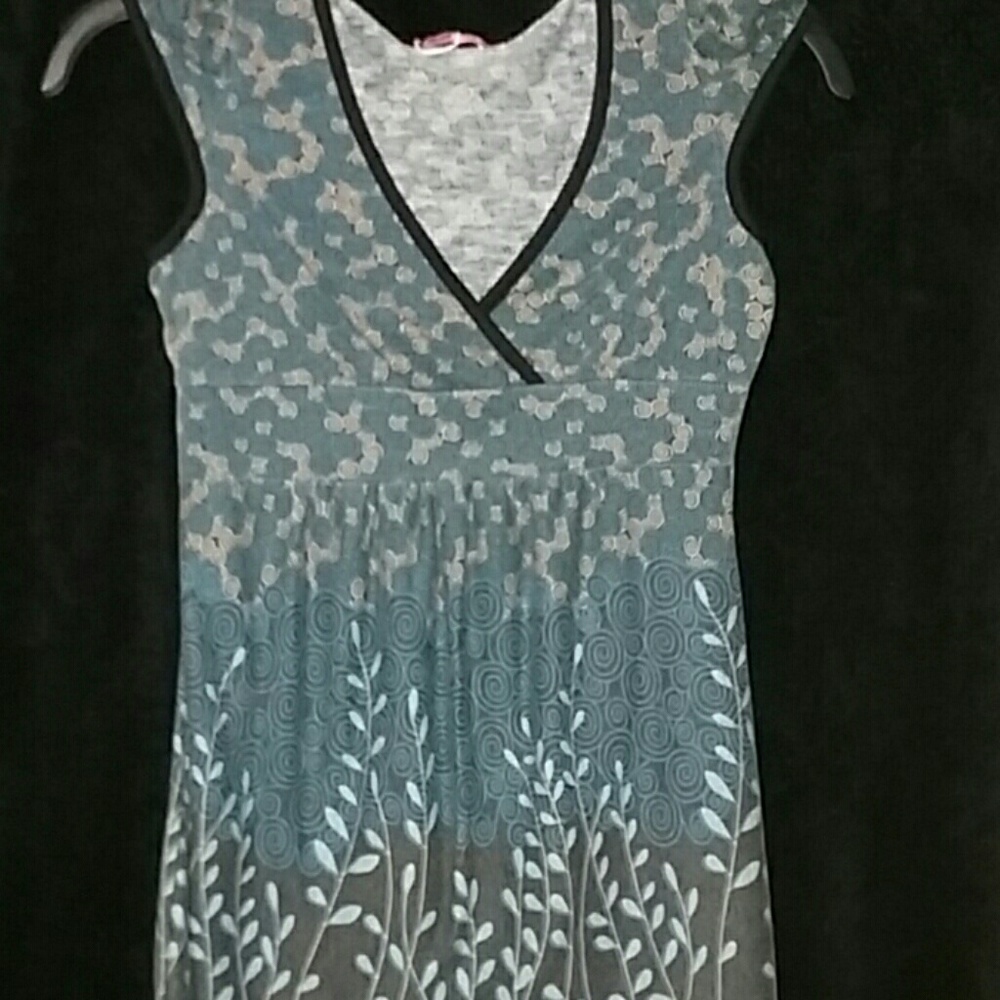 Cute blouse
